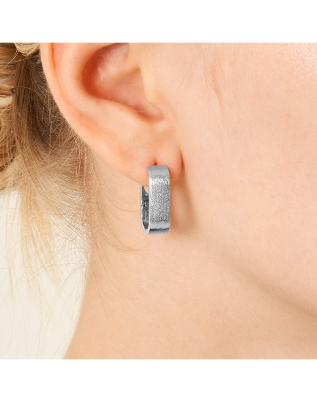 가이거 주얼리 모던 매트 스퀘어 원터치 귀걸이 GISVEE167 (SILVER925 PIN) 착용컷