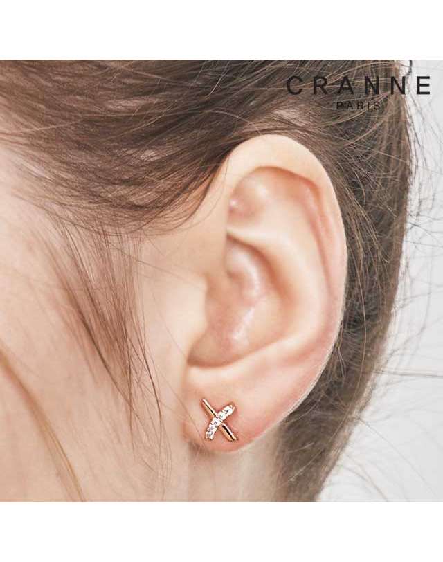 끄란느 엑스라인 귀걸이 C24EB326 착용컷