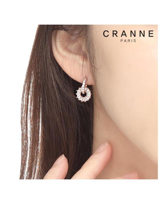 끄란느 14K 라운드 바게트 귀걸이 (gold filled) C24EGF024 착용컷