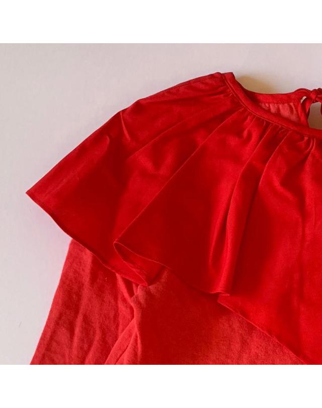 포레포레 비대칭 프릴 티셔츠-FMB3ATOK779_RED_F19AW-003 착용컷