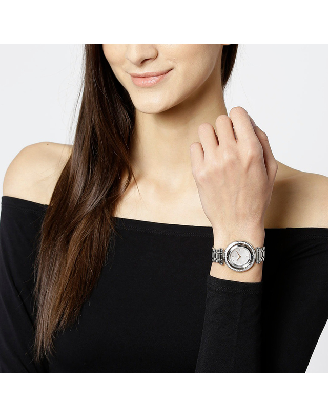 테드 베이커 테드베이커 TED BAKER 테드베이커 여성용 시계 TE50521002 착용컷