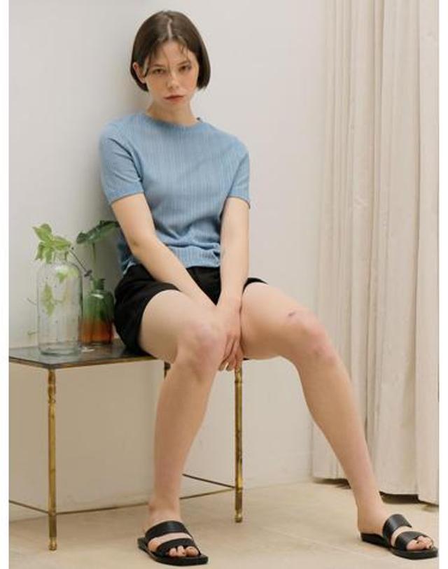 와드로브 SEE-THROUGH ROUND T-SHIRT_BLUE 착용컷