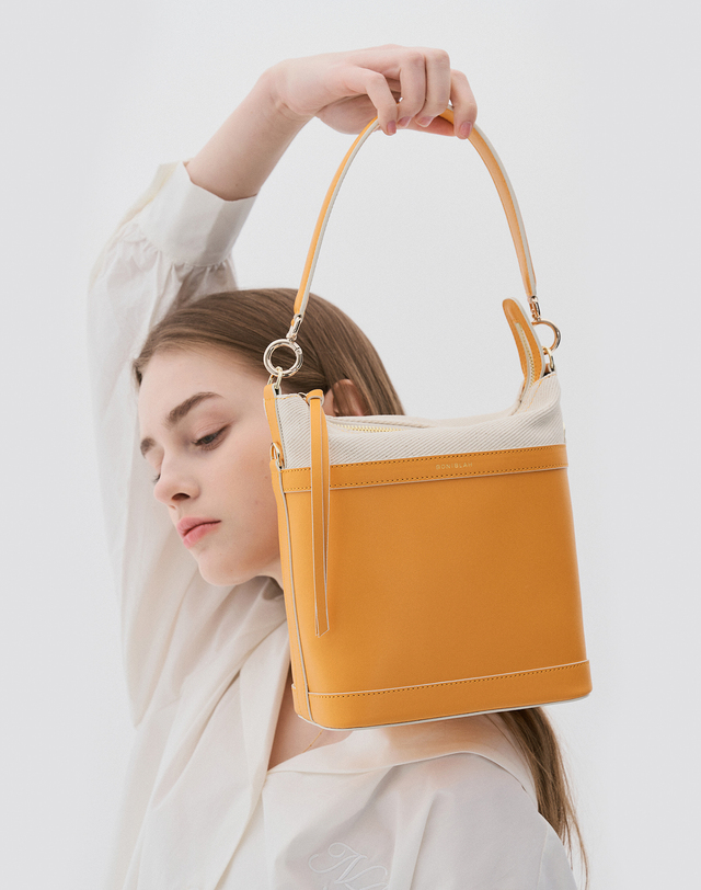 보니블라 에런백 ERON BAG TANGERINE 착용컷