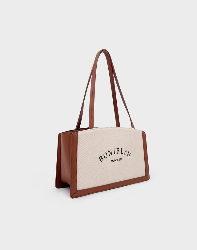 보니블라 [입점사]데보백 DEBO BAG (TAN BROWN) 착용컷
