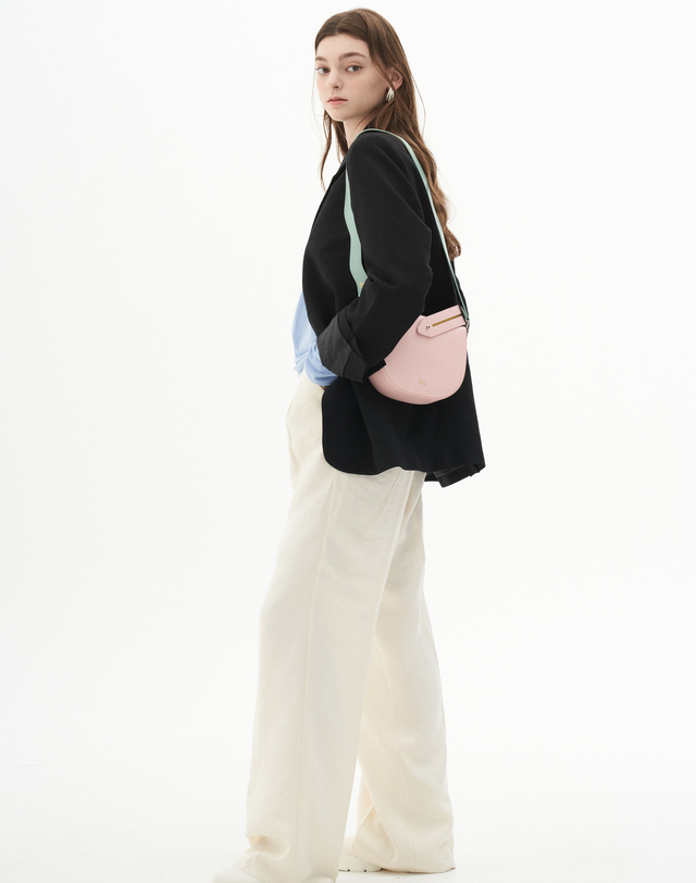 보니블라 글라세백 GLACE BAG FLAMINGO PINK 착용컷