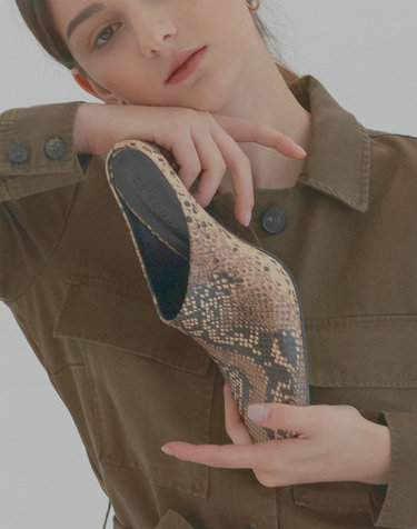 세컨데일리 [HAND MADE] 마르타(Marta)뮬 힐_베이지 파이톤 (6/9cm)