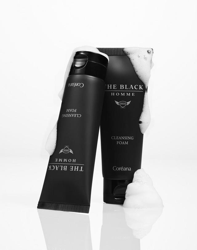 코리아나 더블랙 옴므 클렌징폼 100ml 착용컷