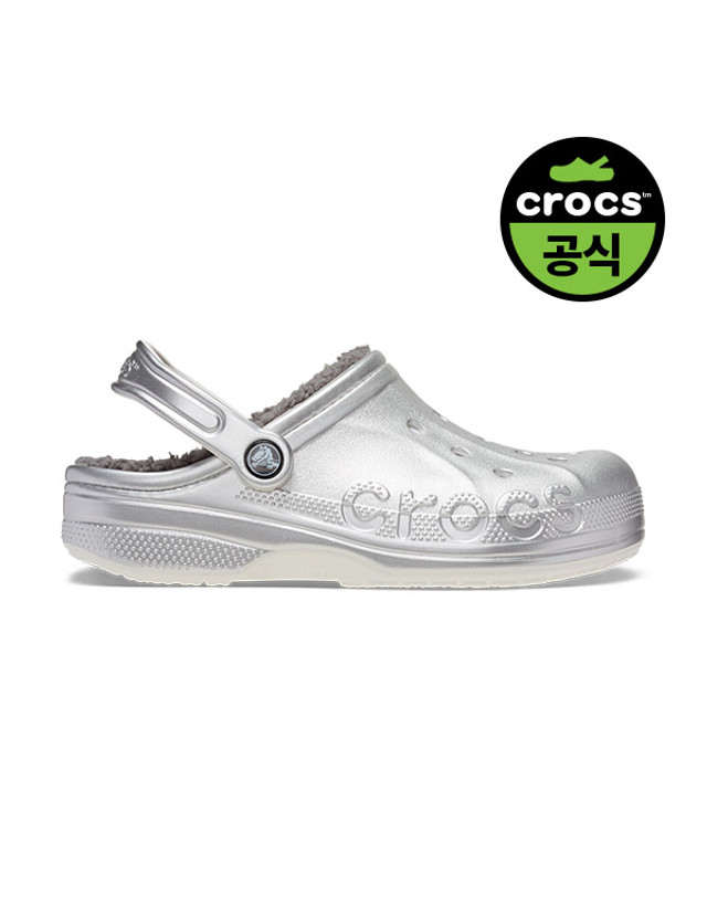 크록스 공용 BAYA LINED PRINTED CLOG SVME (23FUCL205975) 착용컷