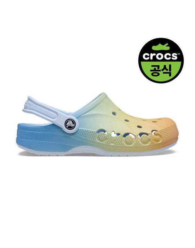 크록스 성인 BAYA SEASONAL PRINTED CLOG MBU (25SUCL206230) 착용컷