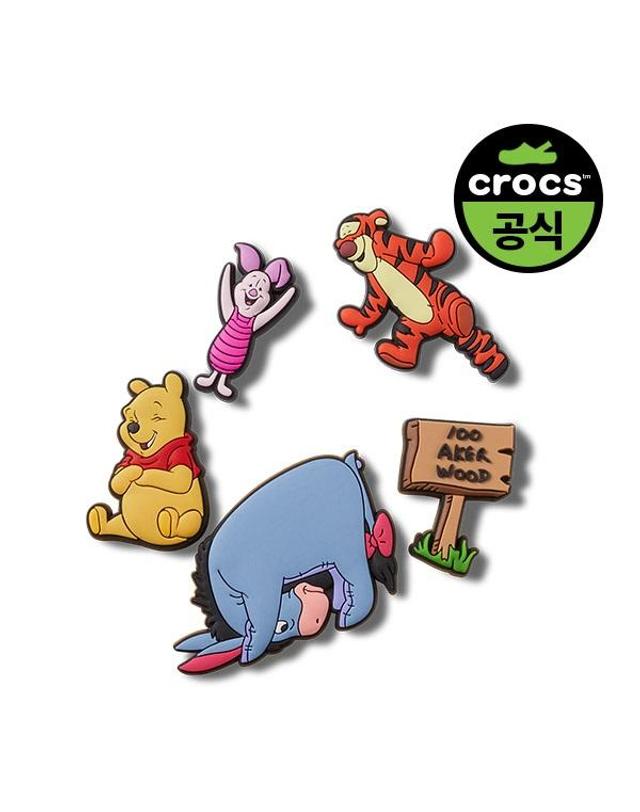 크록스 지비츠 WINNIE THE POOH 5PCK 착용컷