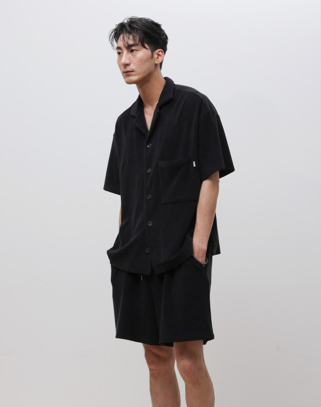 로우투로우 MRS301B 코튼 테리 숏 슬리브 메디테이션 셔츠 SUEDE BLACK 블랙 착용컷