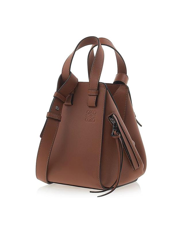 로에베 [로에베] FW25 여성 컴팩트 해먹 토트백 A538H13X10 2530 착용컷