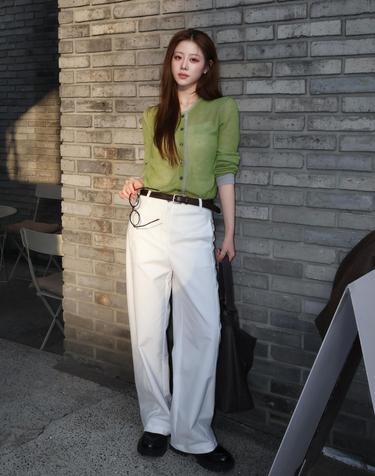 벨티드 코튼 배럴 팬츠