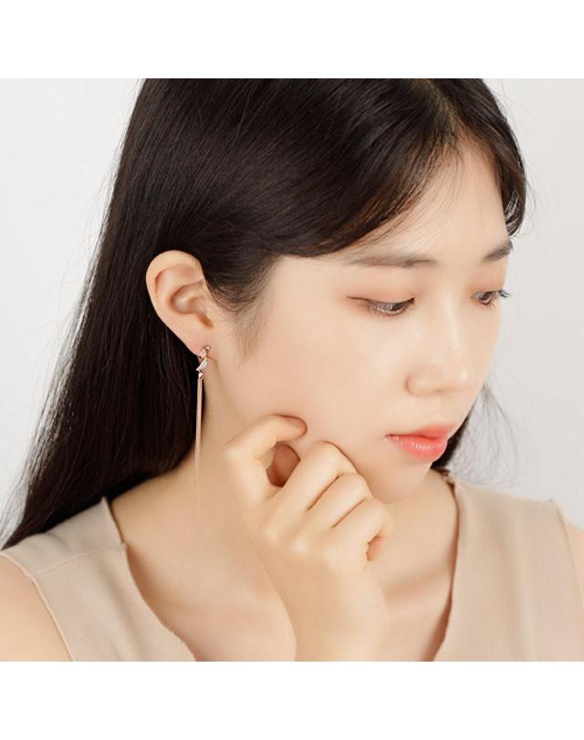 아이비골드 [아이비골드] 18k 쓰리체인 귀걸이 E10246 착용컷