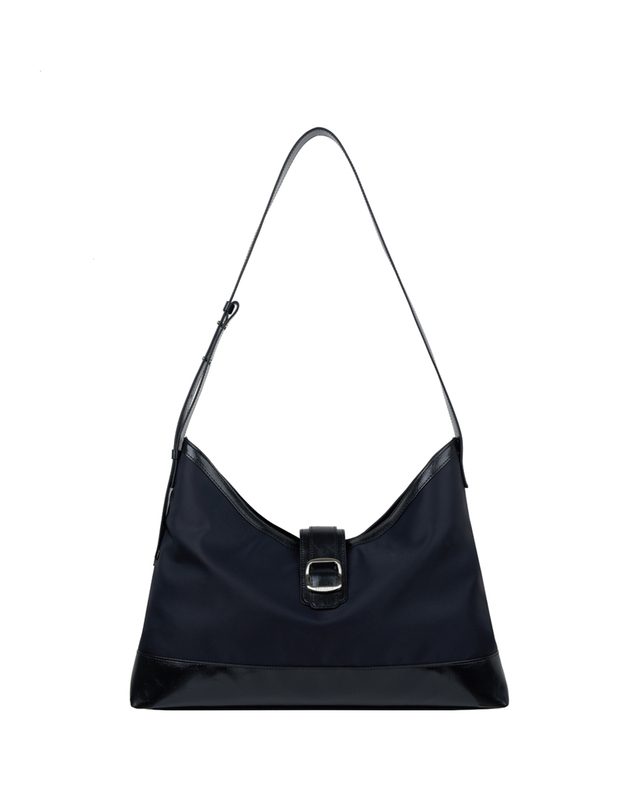 세미코드 veil bag - nylon black 착용컷