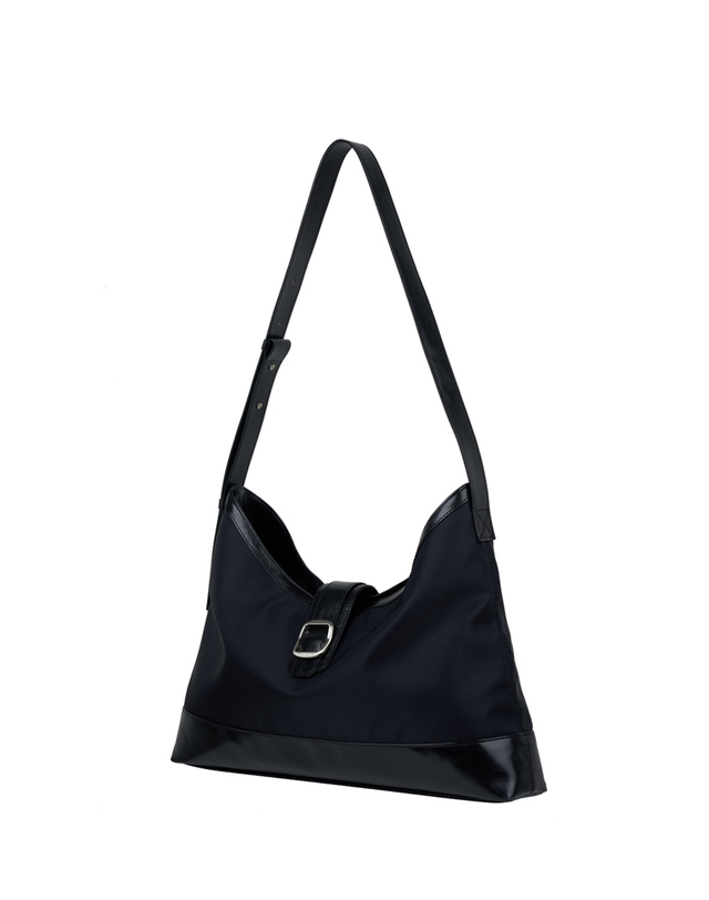 세미코드 veil bag - nylon black 착용컷