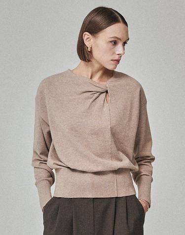 VISCOSE DRAPE KNIT TOP_LATTE BEIGE
