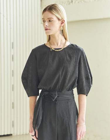 WAIST RIBBON TIE BLOUSE_BLACK