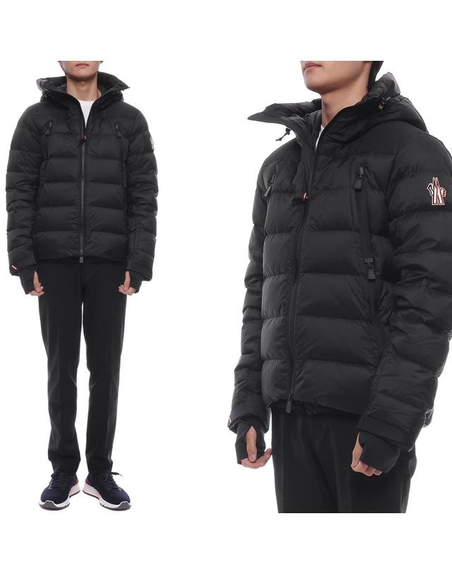 몽클레어 25FW 남성 CAMURAC 다운 패딩 (CAMURAC 1A00051 53864 999 25F) 착용컷