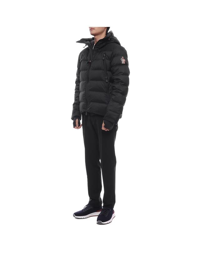 몽클레어 25FW 남성 CAMURAC 다운 패딩 (CAMURAC 1A00051 53864 999 25F) 착용컷