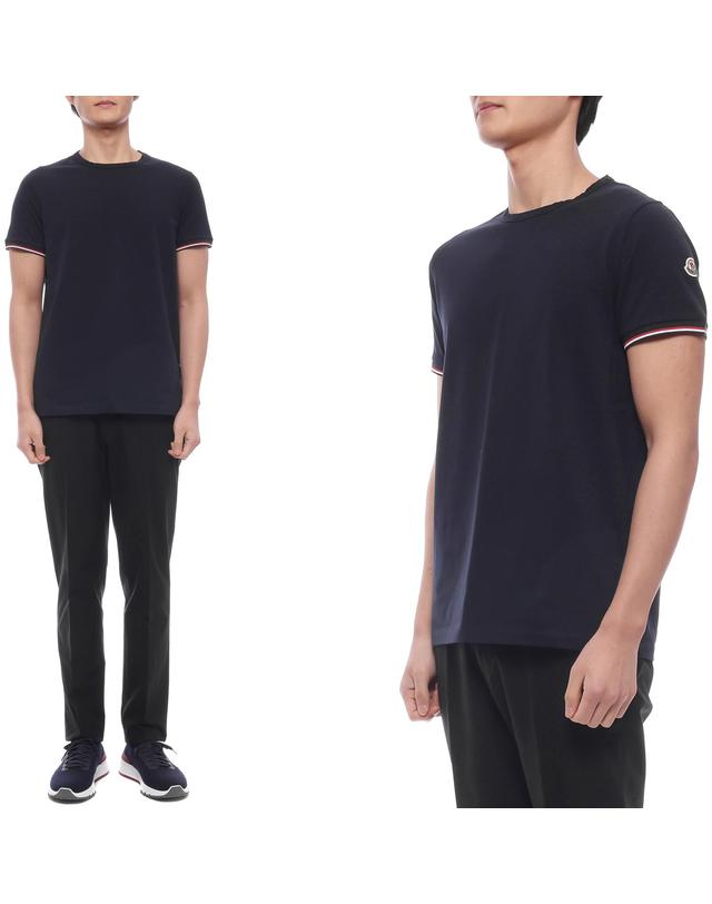몽클레어 26SS 남성 로고 패치 반팔티셔츠 (8C71600 87296 778 26S) 착용컷