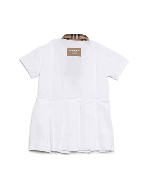 버버리 23SS 빈티지 체크 피케 원피스 (8053564 WHITE 23S) 착용컷