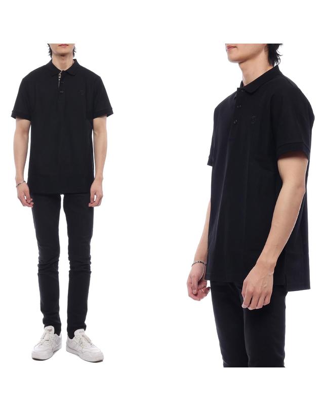 버버리 24SS 남성 자수 로고 폴로 반팔티셔츠 (8084010 BLACK 24S) 착용컷