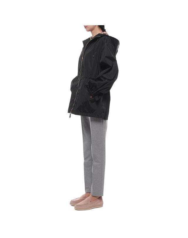 버버리 25SS 여성 나일론 후드 재킷 (8042901 BLACK 25S) 착용컷