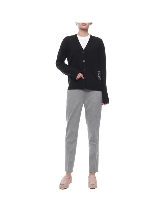 버버리 25SS 여성 체크 라벨 울 가디건 (8103191 BLACK 25S) 착용컷