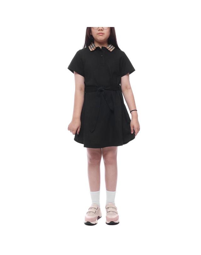버버리 25SS 체크 카라 폴로 원피스 (8105585 BLACK 25S) 착용컷