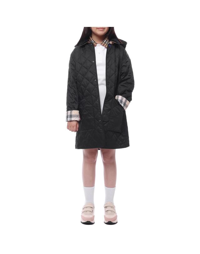 버버리 25SS 코듀로이 다이아몬드 퀼팅 코트 (8092531 BLACK 25S) 착용컷
