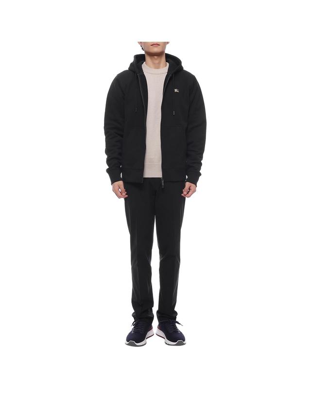 버버리 25FW 남성 EKD 자수 후드집업 (8112808 BLACK 25F) 착용컷