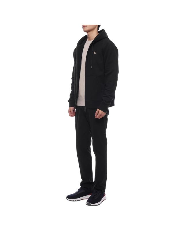 버버리 25FW 남성 EKD 자수 후드집업 (8112808 BLACK 25F) 착용컷