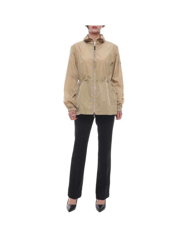 버버리 26SS 여성 체크 나일론 점퍼 (8113107 FLAX BEIGE 26S) 착용컷