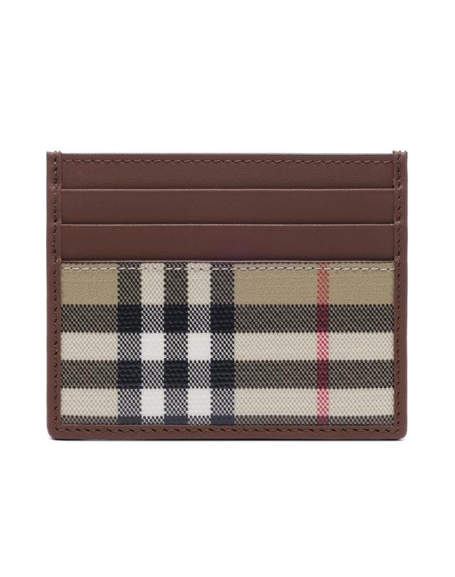 버버리 26FW 남성 체크 카드지갑 (8128825 ARCHIVE BEIGE 26F) 착용컷