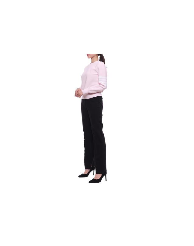 톰브라운 여성 사선 스트라이프 스웨트셔츠 (FJT204A_08138_680_22S) 착용컷
