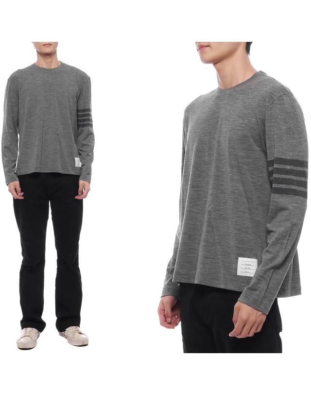 톰브라운 24FW 남성 사선 스트라이프 울 저지 니트 (MJS261A J0149 035 24F) 착용컷