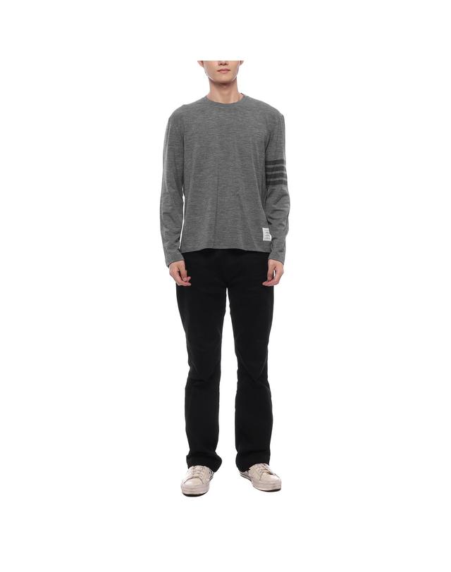 톰브라운 24FW 남성 사선 스트라이프 울 저지 니트 (MJS261A J0149 035 24F) 착용컷