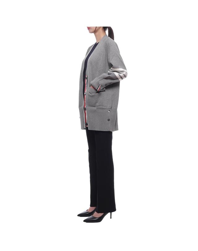 톰브라운 24FW 여성 사선 스트라이프 롱 가디건 (FKC424A Y3007 055 24F) 착용컷