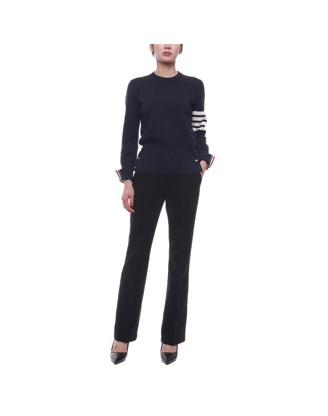 톰브라운 24FW 여성 밀라노 스티치 니트 (FKA239A 00219 415 24F) 착용컷