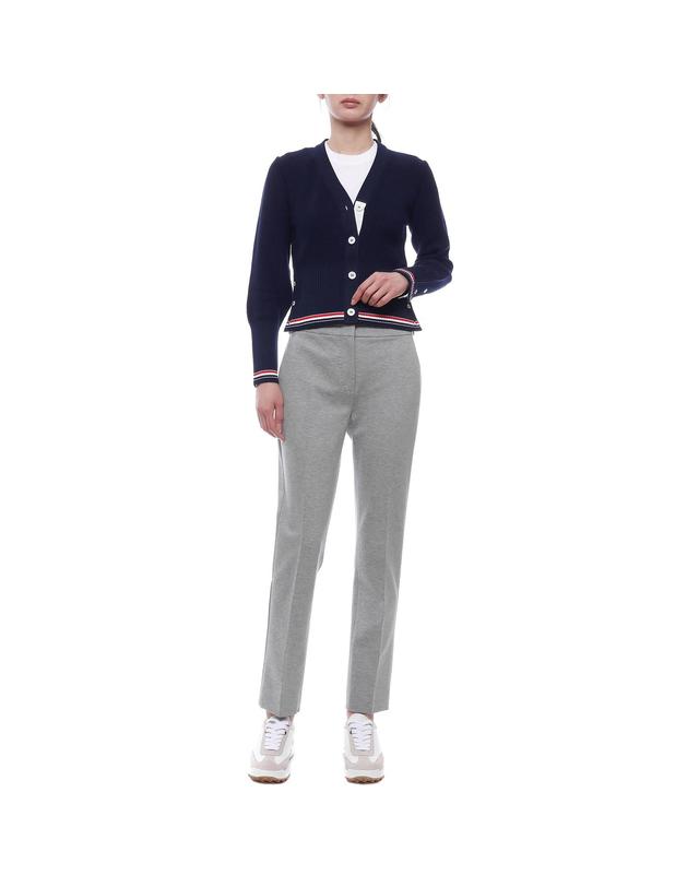 톰브라운 25SS 여성 클래식 코튼 브이넥 가디건 (FKC641A Y3030 415 25S) 착용컷