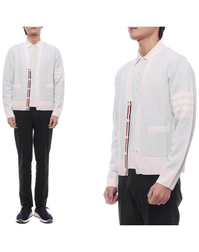 톰브라운 25FW 남성 사선 스트라이프 리넨 가디건 (MKC595A Y6011 480 25F) 착용컷