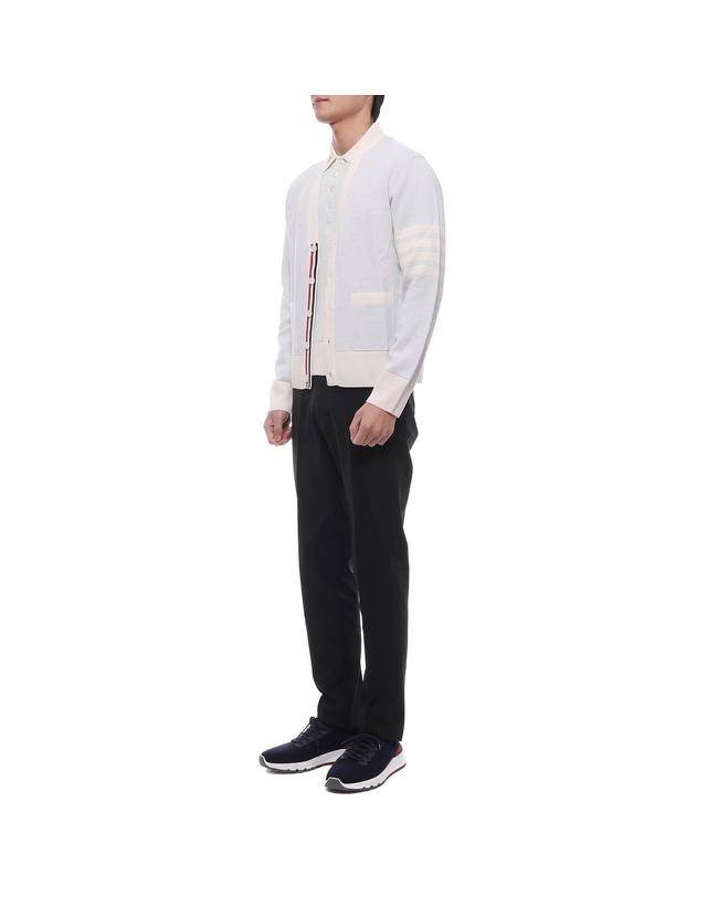 톰브라운 25FW 남성 사선 스트라이프 리넨 가디건 (MKC595A Y6011 480 25F) 착용컷