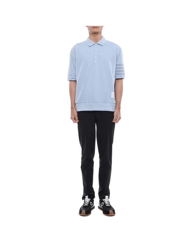 톰브라운 26SS 남성 사선 스트라이프 폴로 반팔티셔츠 (MJP236A J0253 480 26S) 착용컷