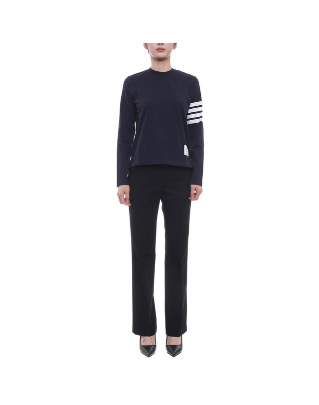 톰브라운 26FW 여성 사선 스트라이프 긴팔티셔츠 (FJS103G 07862 415 26F) 착용컷