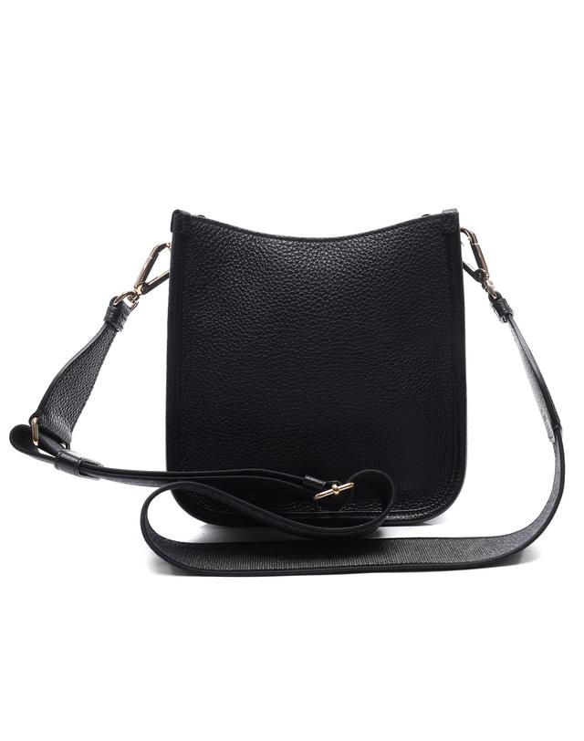 프라다 26FW 여성 비텔로 미니 숄더백 (1BH191 2DKV F0632 V 7NO 26F) 착용컷