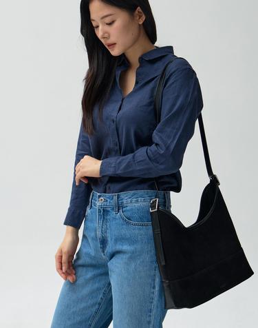 Lea REVERSIBLE SHOULDER BAG BLACK AP71-2668-BS