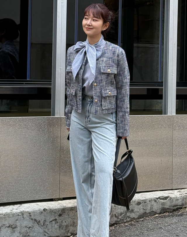 바네사브루노 라이트블루 면 와이드 데님 팬츠 밝은 블루 착용컷