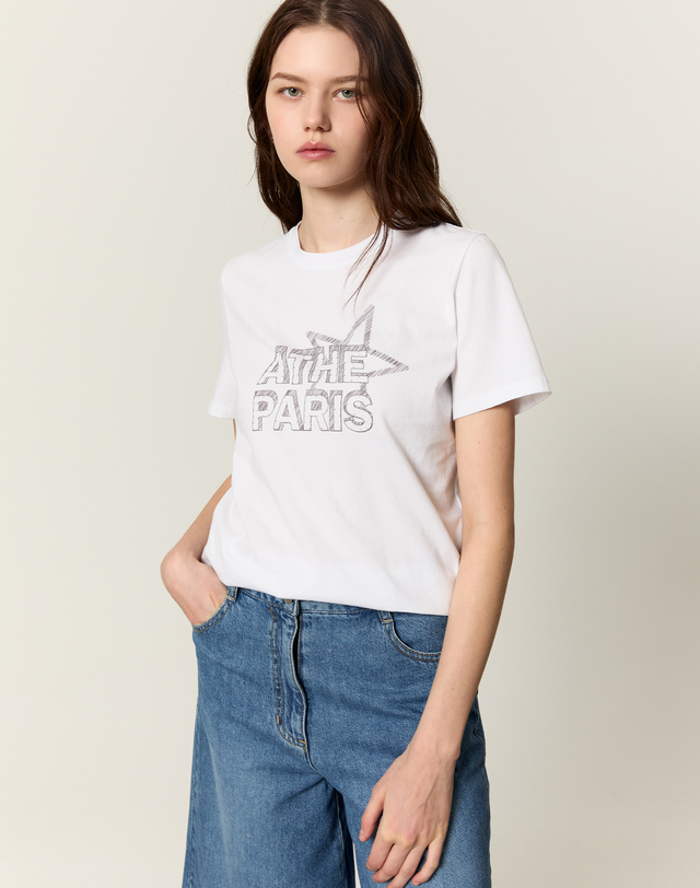 아떼 바네사브루노 여성 [ONLINE EXCLUSIVE] 화이트 레터링 그래픽 면100 반팔 티셔츠 흰색 착용컷