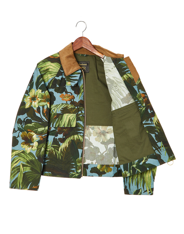 바버 [클리어런스][Barbour X House of Hackney] 블루 Lauriston Showerproof 자켓 착용컷